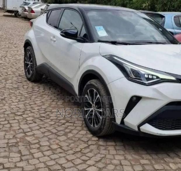 Toyota C-HR 2021 Ivory