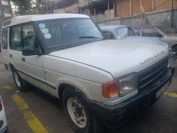 Land Rover Discovery Base AWD 1995 White