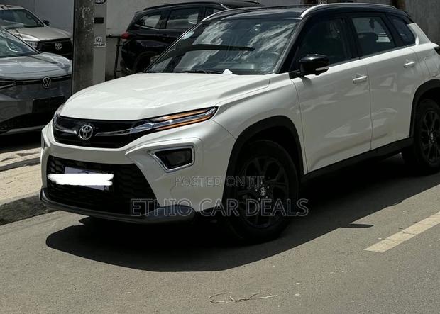Toyota Urban Cruiser 2024 White