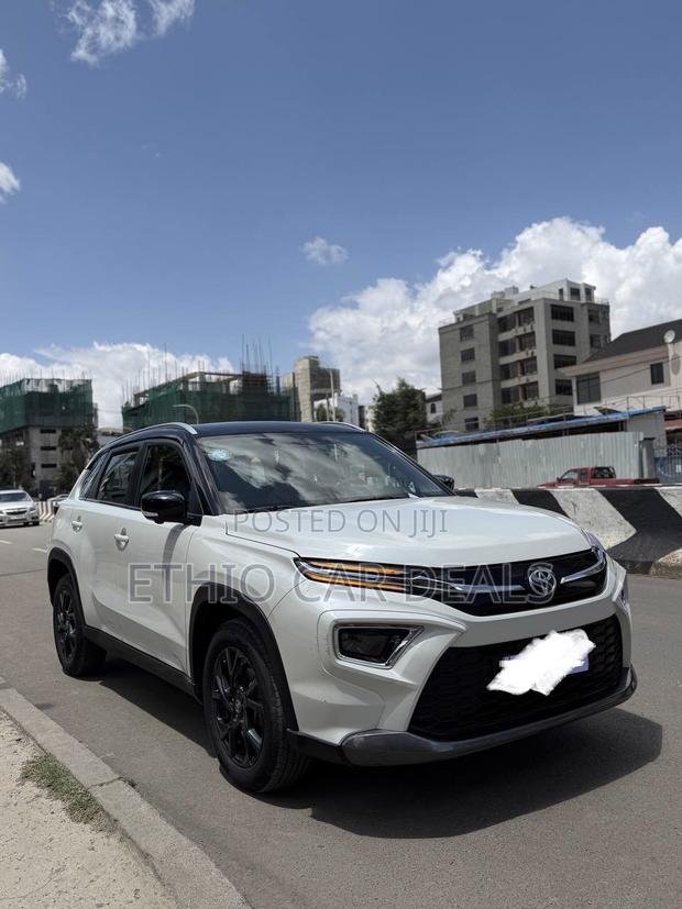 Toyota Urban Cruiser 2024 White