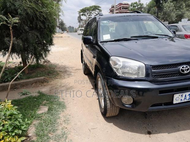 Toyota RAV4 2005 Black