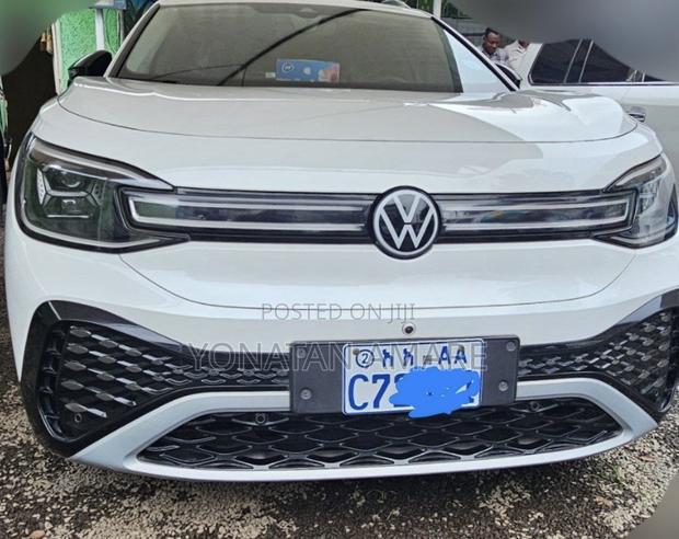 Volkswagen ID.6 2024 White