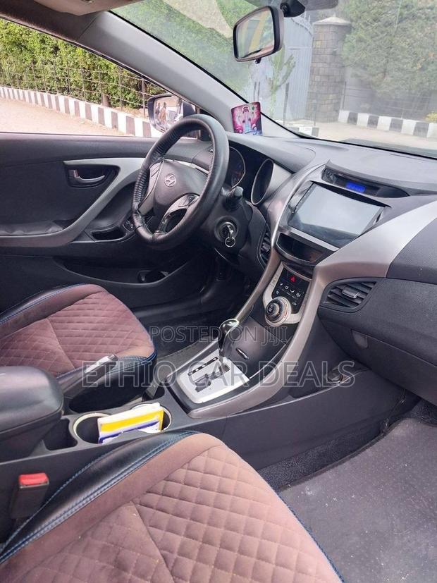Hyundai Avante 2011 Gray