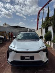 Toyota bZ4X 71.4 kWh FWD 2023 White for sale