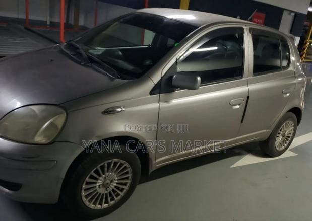 Toyota Vitz 2004 Gray