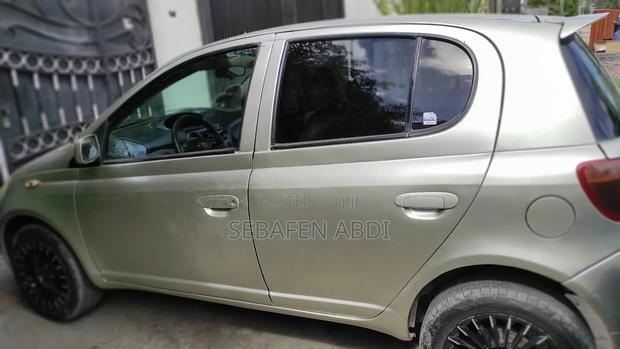 Toyota Vitz 1.3 FWD 3dr 2003 Silver