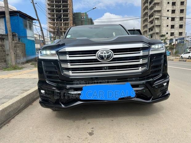 Toyota Land Cruiser 2023 Black