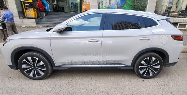 BYD Song Plus 2025 Off white