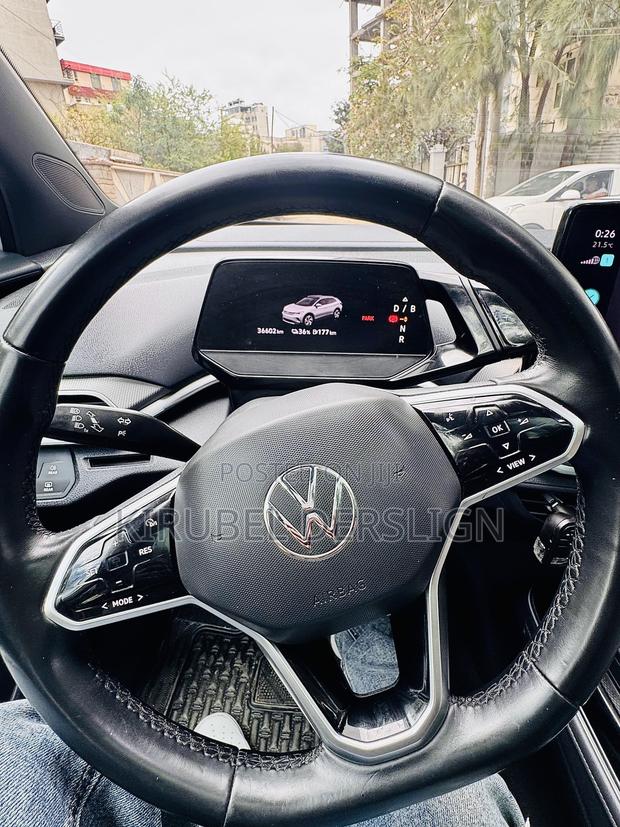 Volkswagen ID.4 Crozz 52 kWh RWD 2022 White