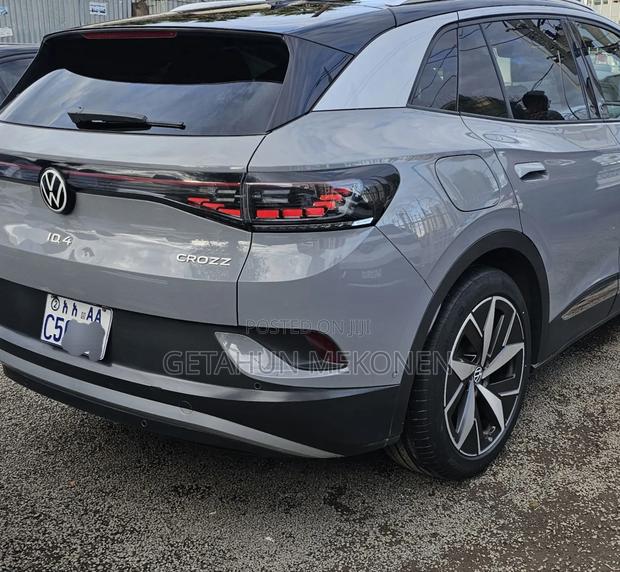 Volkswagen ID.4 2023 Gray
