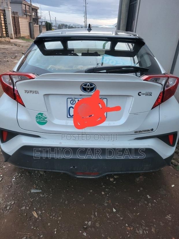 Toyota C-HR 2023 White