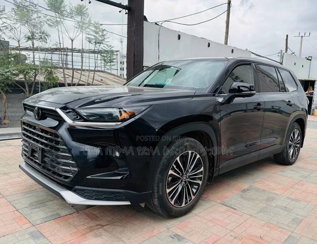 New Toyota Grand Highlander Hybrid 2025 Matt Black