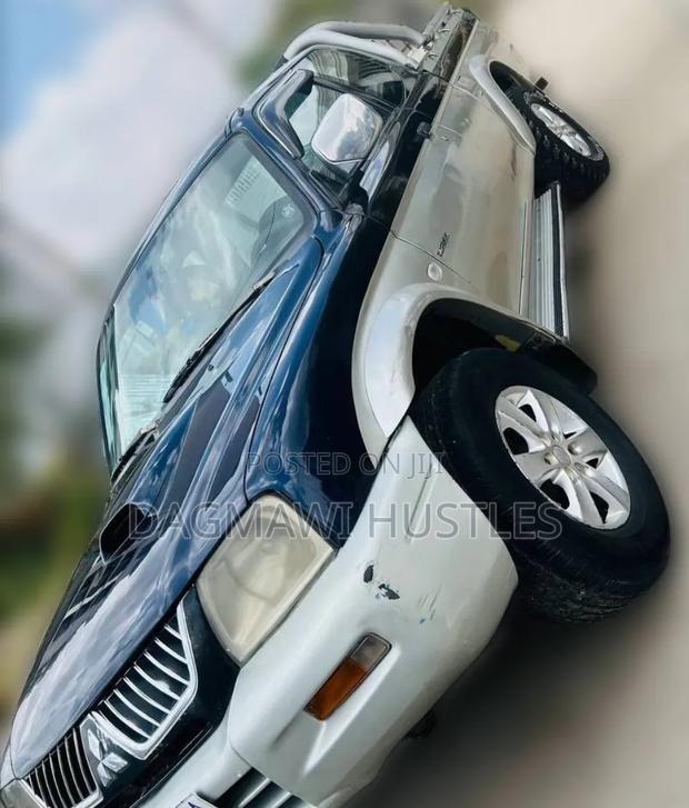 Mitsubishi L200 2005 Blue
