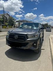 Toyota Hilux 2020 Gray for sale
