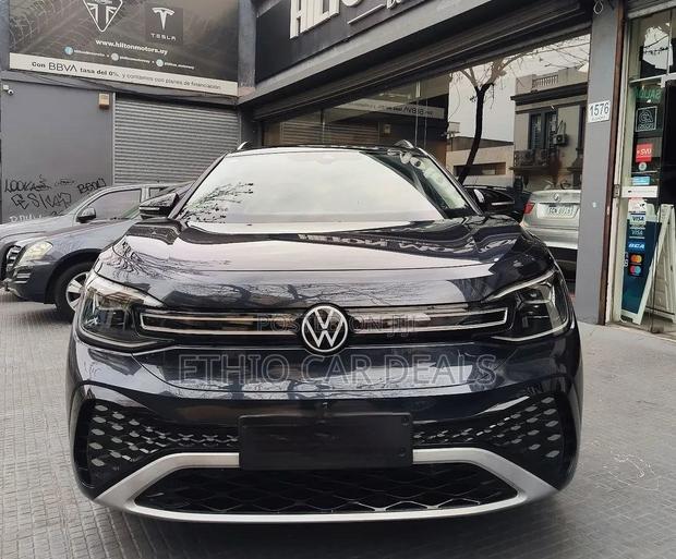 New Volkswagen ID.6 2024 Blue