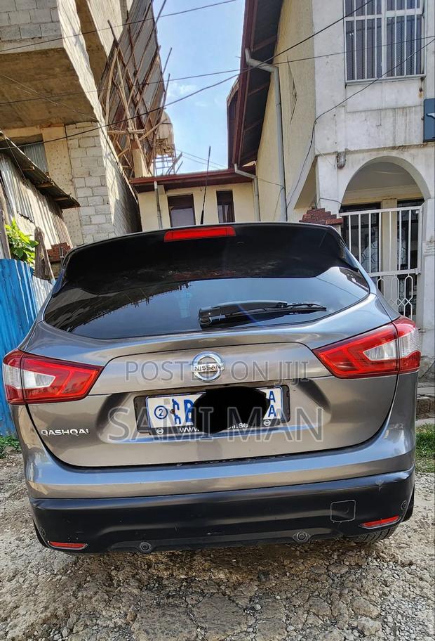 Nissan Qashqai 2017 Gray