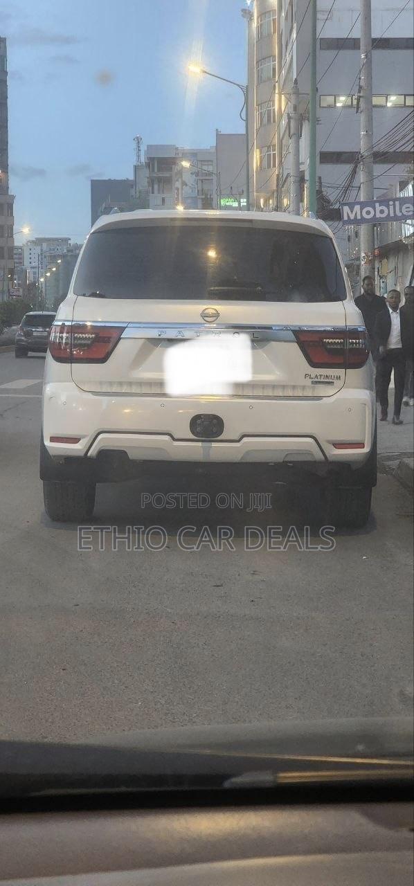 Nissan Patrol 2018 White