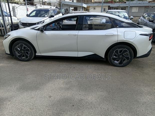 Toyota bZ3 2024 White