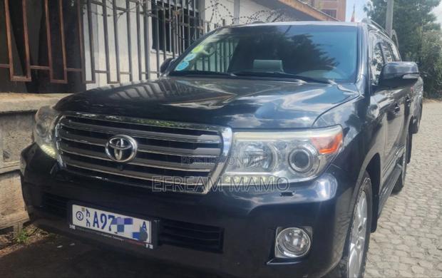 Toyota Land Cruiser 2015