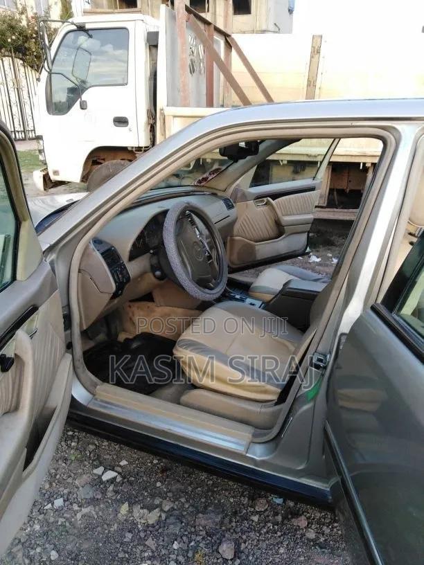 Mercedes-Benz C220 Classic 1996 Silver