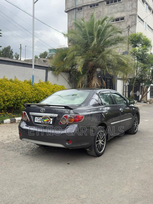 Toyota Corolla 2010 Black