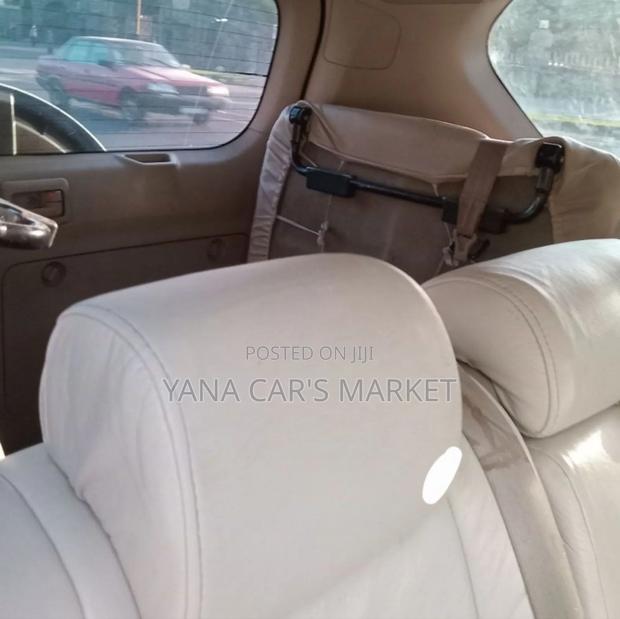 Toyota Land Cruiser Prado 2010 White