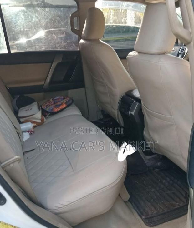 Toyota Land Cruiser Prado 2010 White