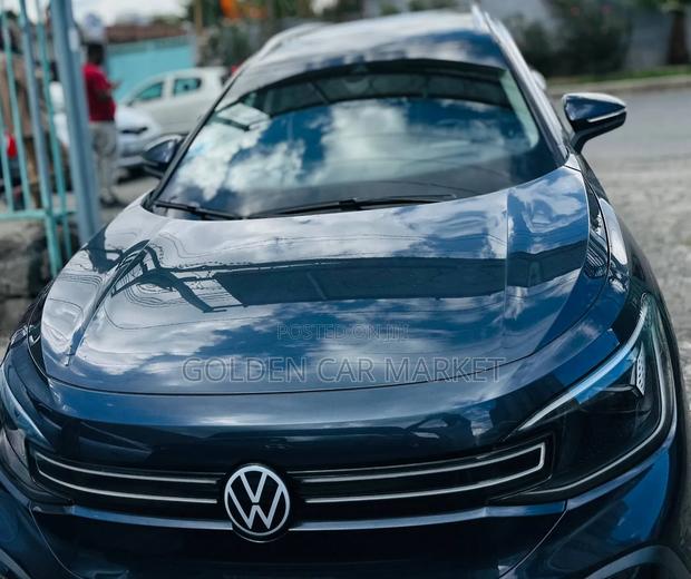 Volkswagen ID.6 2022 Blue