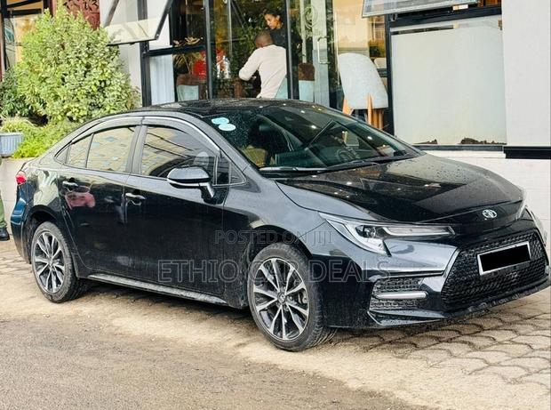 Toyota Corolla 2023 Black