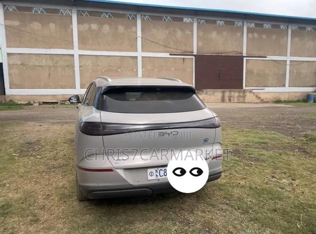 BYD Sealion 06 EV 2025 Gold