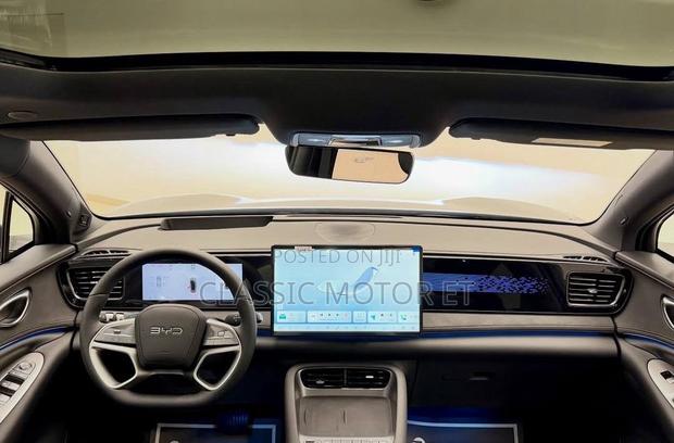 New BYD Sealion 06 EV 2025 Green