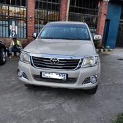 Toyota Hilux 2015 Gold for sale