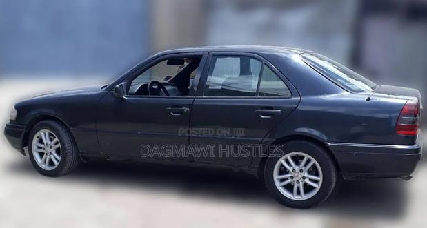 Mercedes-Benz C180 1996 Blue