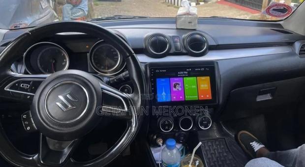 Suzuki Swift 2022 Gray