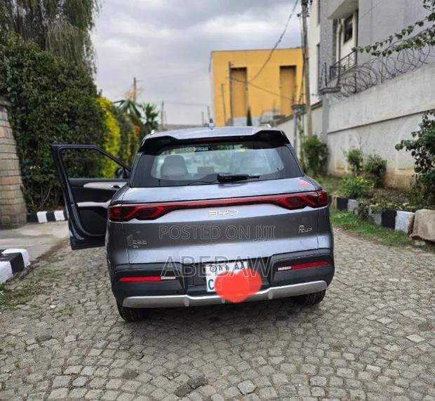 BYD Yuan Up 2024 Gray