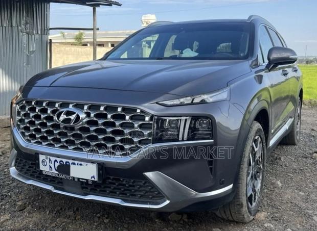 Hyundai Santa Fe Hybrid 2023 Gray