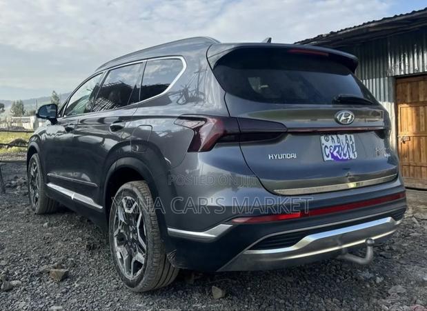 Hyundai Santa Fe Hybrid 2023 Gray