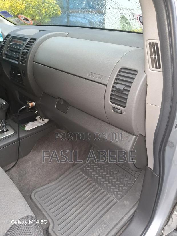Nissan X-Trail 2005 Gray