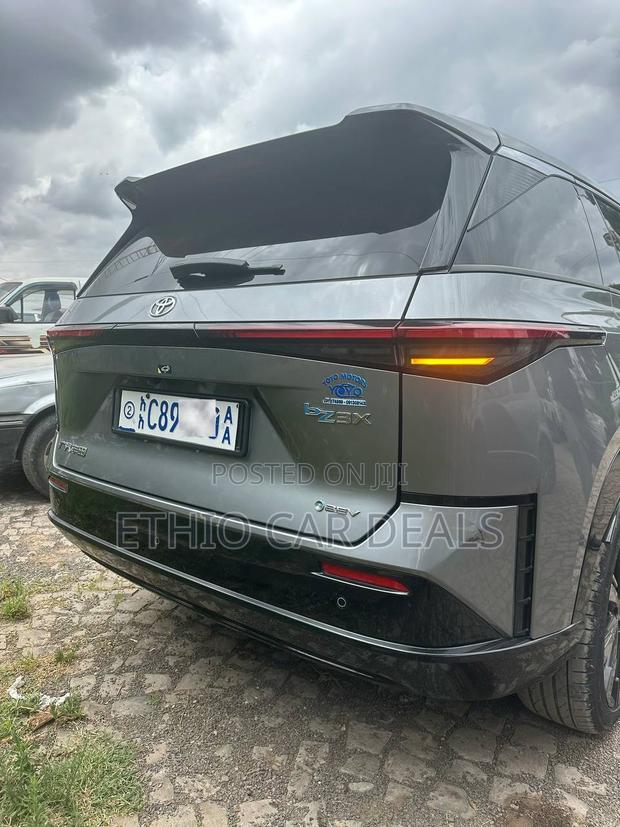 Toyota bZ3 2025 Gray