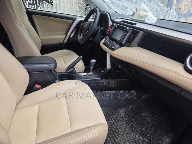 Toyota RAV4 2015 Gray