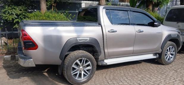 Toyota Hilux Revo Double Cab Deisel 2.4 AWD 2017 Gray