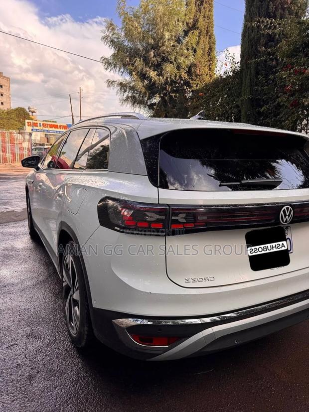 Volkswagen ID.6 2023 White