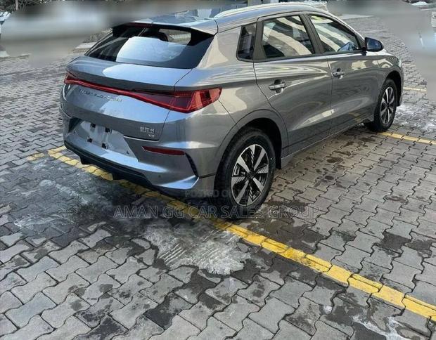 New BYD E2 43 kWh 94 hp FWD 2025 Gray