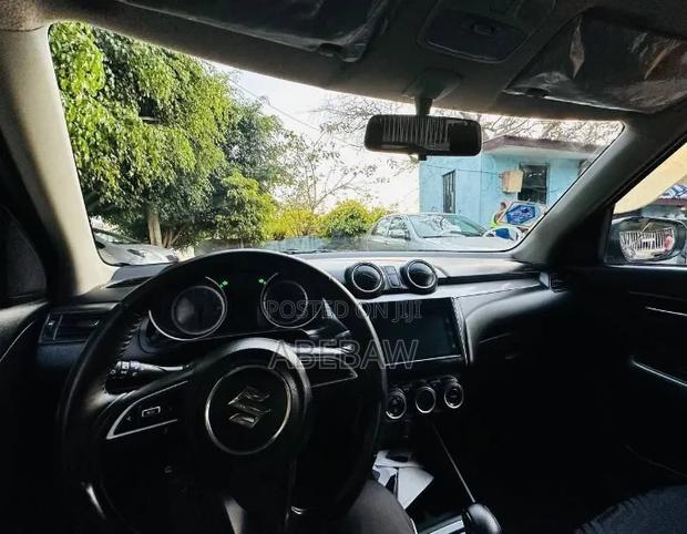 Suzuki Swift 2021 White