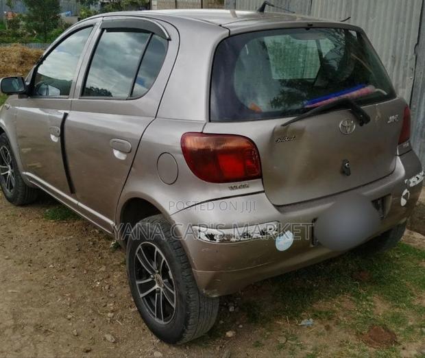 Toyota Yaris 2003 Silver