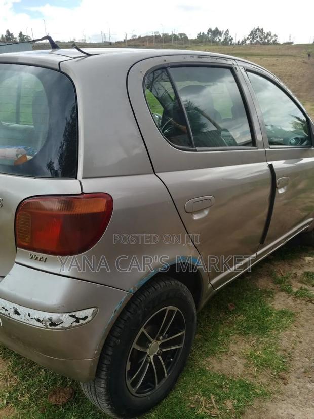 Toyota Yaris 2003 Silver