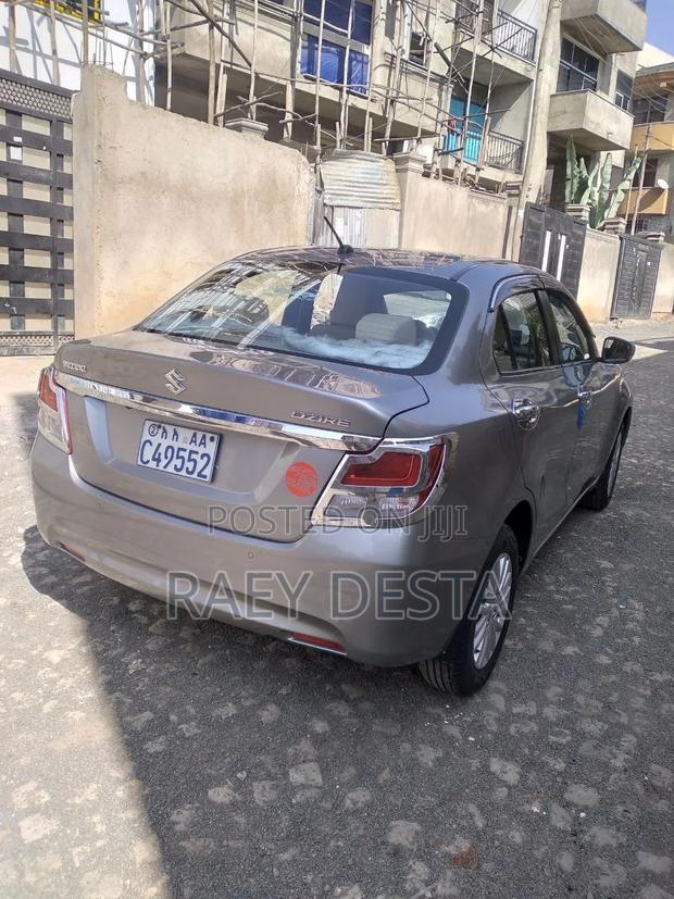 Suzuki Dzire 2022 Silver