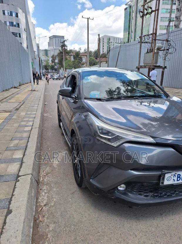 Toyota C-HR 2017 Gray
