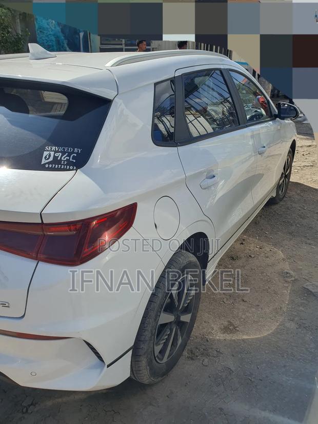 BYD E2 43 kWh 94 hp FWD 2024 White