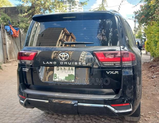 Toyota Land Cruiser 2023